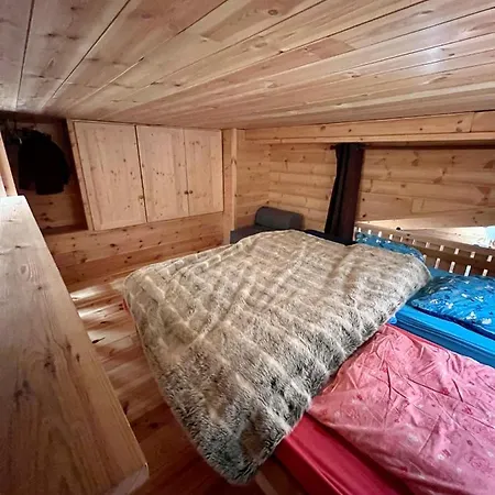 Très beau T3 Praloup 1600 dans galerie commerciale Appartement Uvernet-Fours